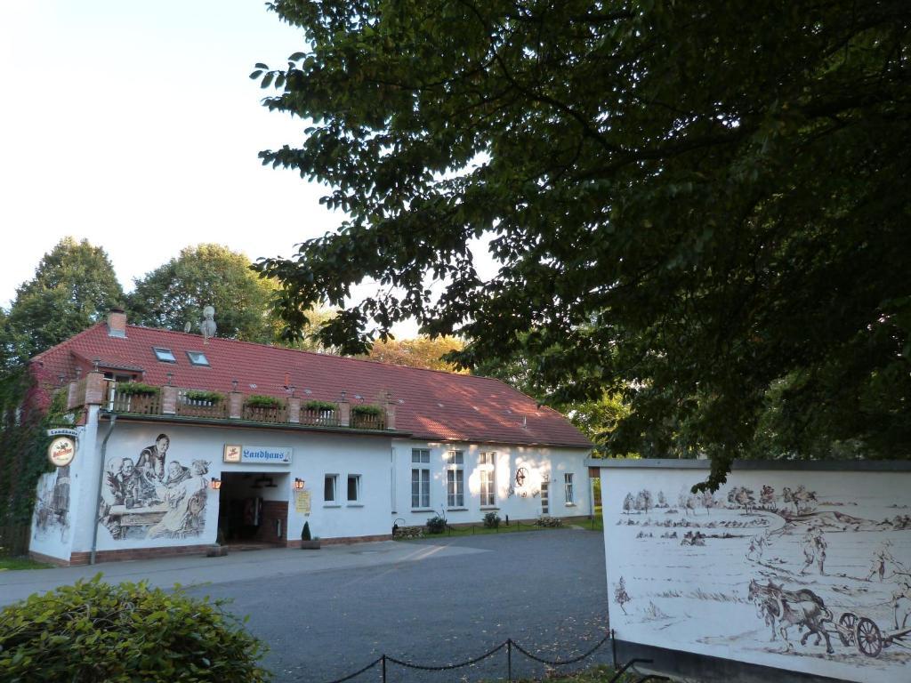Landhaus Dargelin Hotel Behrenhoff Buitenkant foto